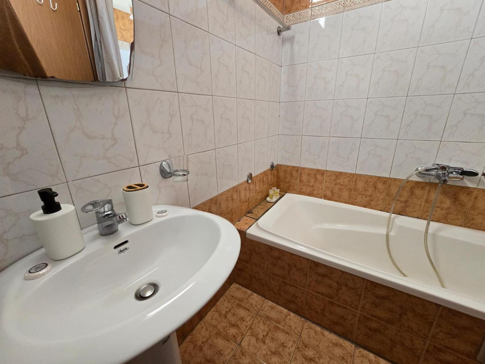 Maria Beach Apartement In Korinth! Esterno foto
