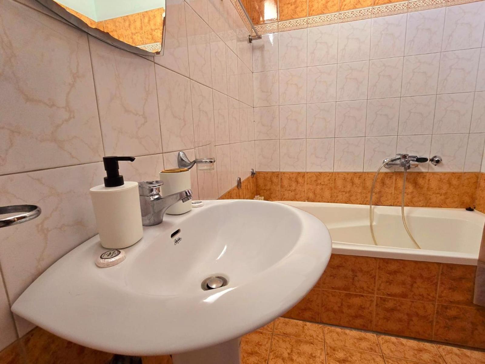 Maria Beach Apartement In Korinth! Esterno foto